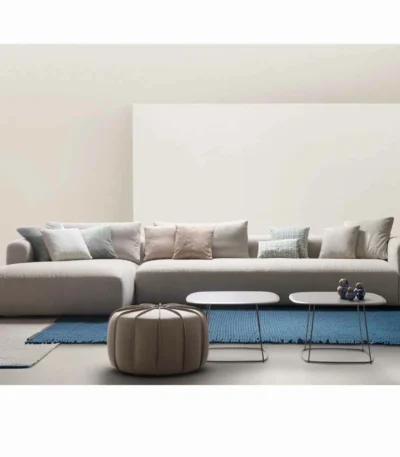 أريكة سوفتلي مودرن ,تصميم عصري ,راحة ناعمة ,ومظهر أنيق