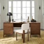 مكتب باركر التنفيذي ,تصميم فاخر ,مساحة عمل واسعة ,مظهر راقٍ