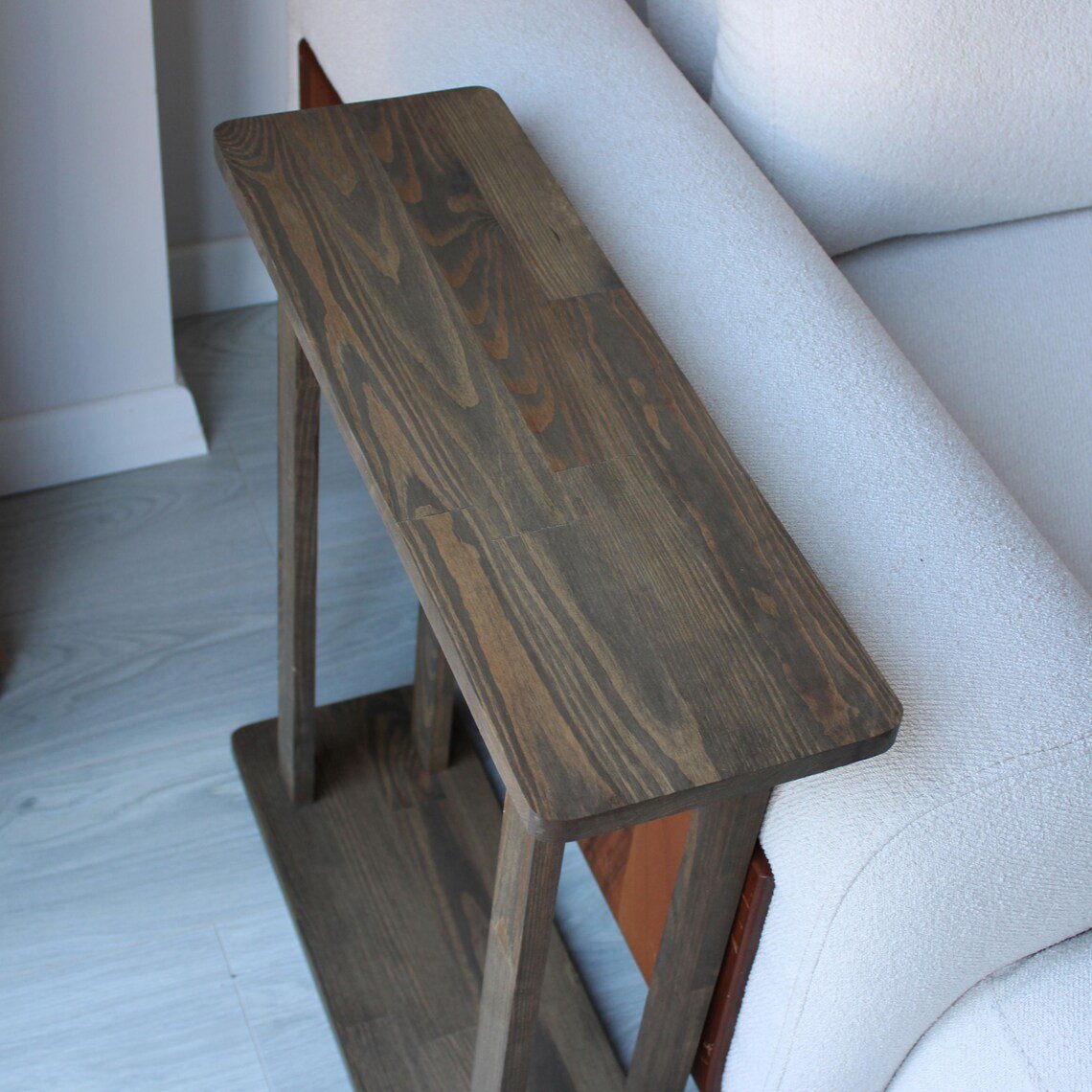 loka (1) طاولة جانبية لوكا, خامات عالية الجودة, عملية ومريحة